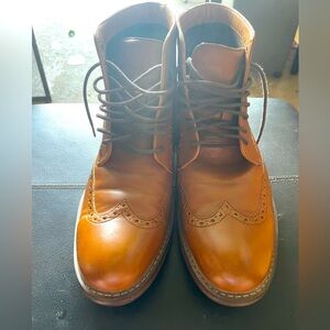 Wingtip boots